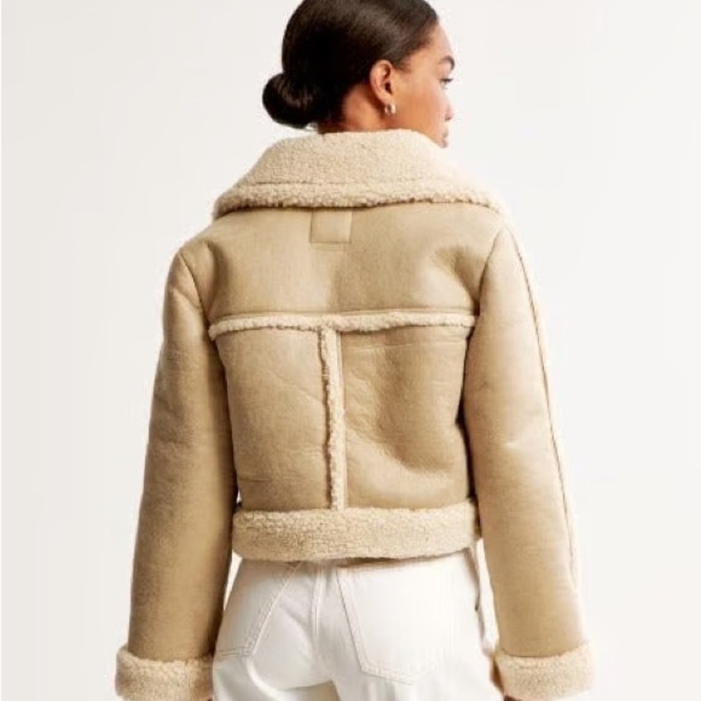 NWT Abercrombie and Fitch Vegan Sherpa and Suede Jacket
